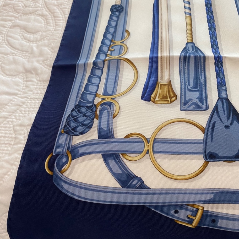 Gucci Silk Scarf - Picture 6 of 10